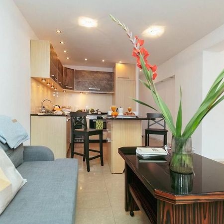Apartment In The Heart Of Warsaw! 외부 사진